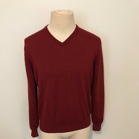 Burberry London Men's Red/Burgundy V-neck Sweater Pure New Wool - Size Large - Picture 1 of 10